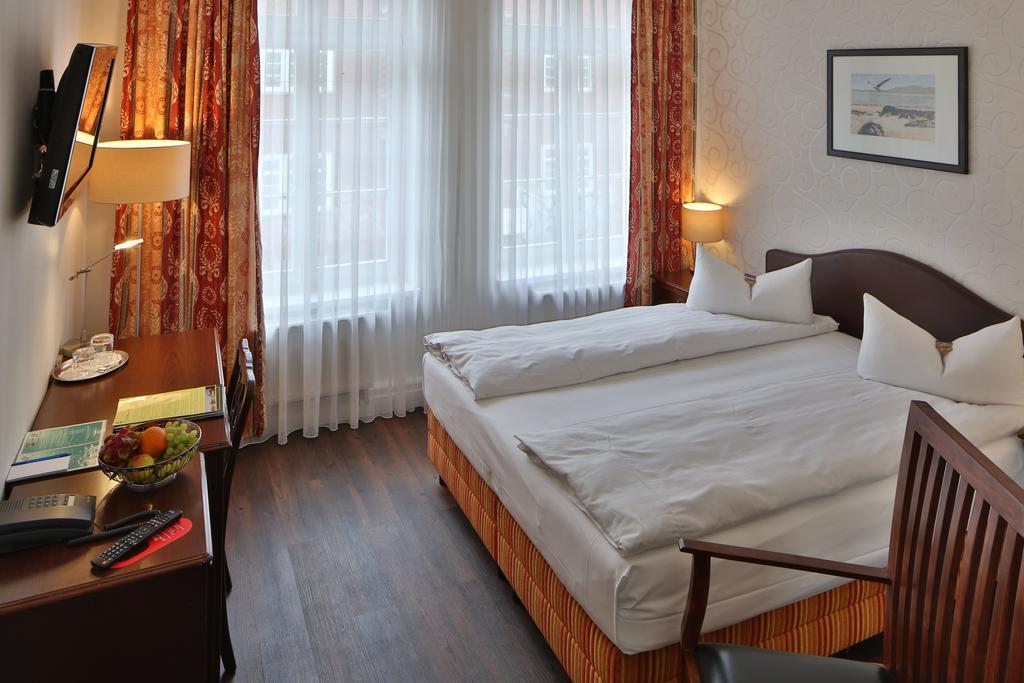 Hotel Elefant Schwerin  Pokoj fotografie